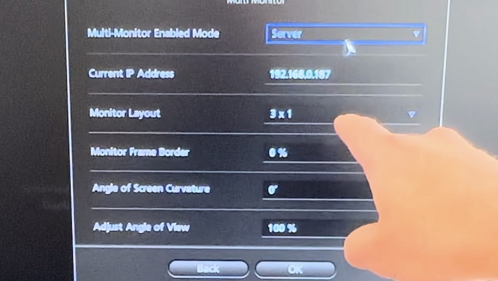 The Multi Monitor settings screen, set to Server with the console's IP address showing