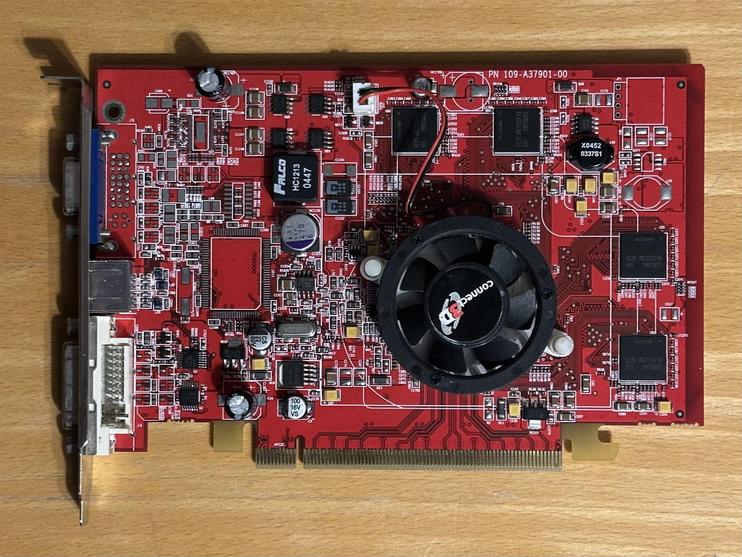 Connect3D Radeon X700 Pro front